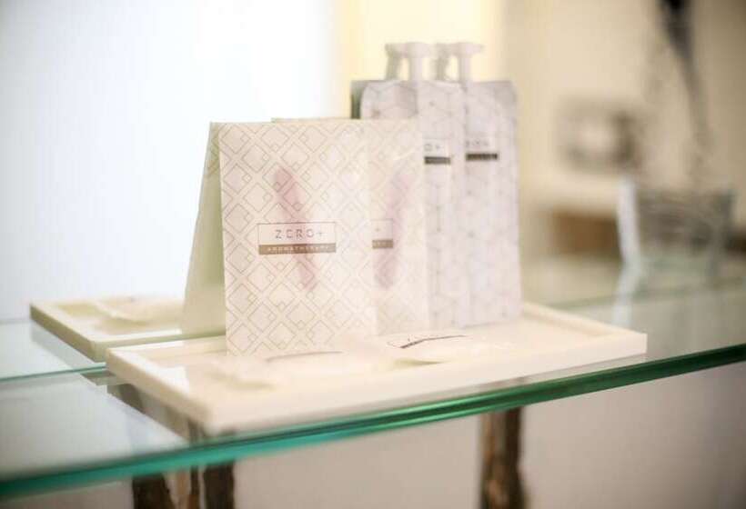 Chambre Standard, Donatello