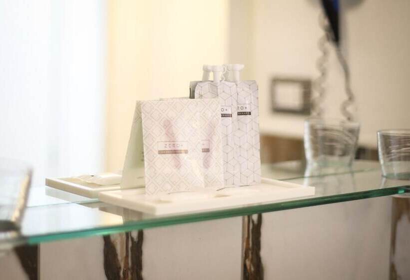 Chambre Standard, Donatello