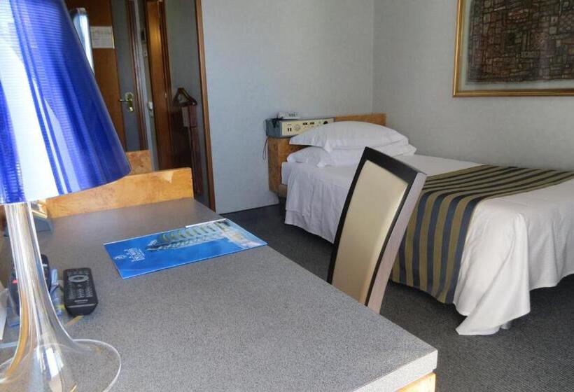 اتاق اکونومی یک تخته, Enea Hotel Pomezia