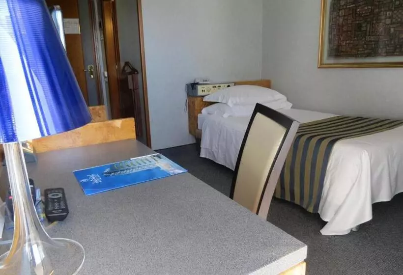 エコノミーシングルルーム, Enea Hotel Pomezia