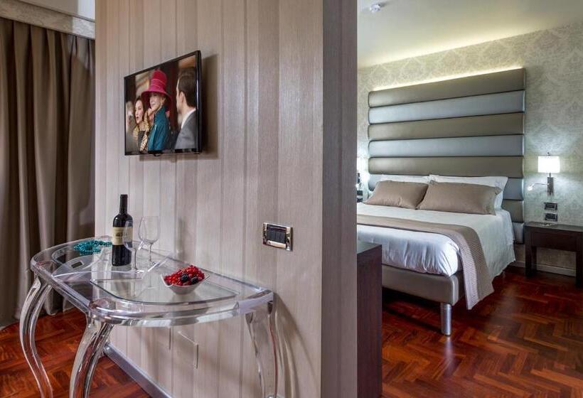 סוויטה, Enea Hotel Pomezia