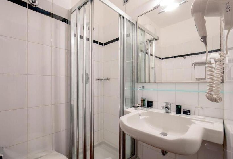 غرفة قياسية ثلاثية, Enea Hotel Pomezia