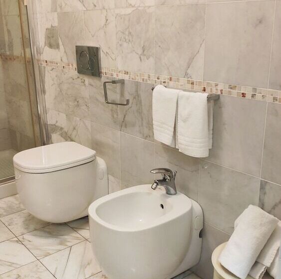 اتاق استاندارد سه نفره, Grand Hotel Duomo