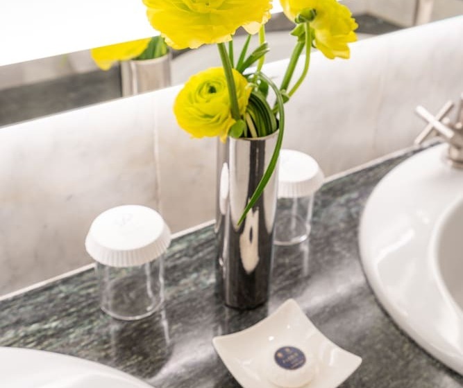 חדר דלוקס נוף לים, Grand Hotel Parker S