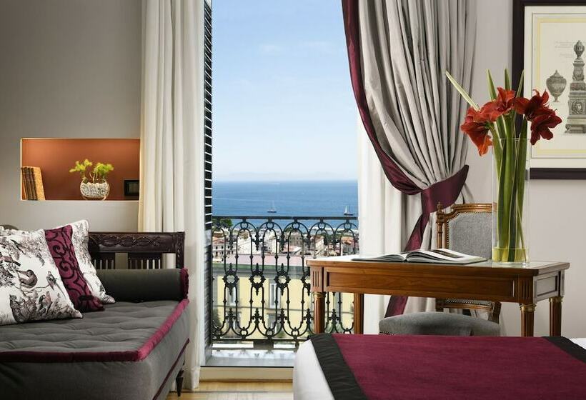 디럭스 룸, Grand Hotel Parker S