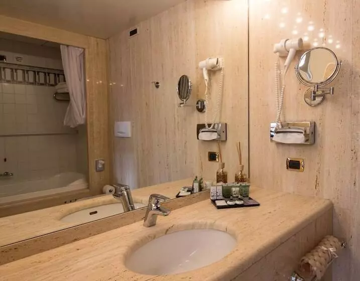 スイート, Grande Albergo Roma