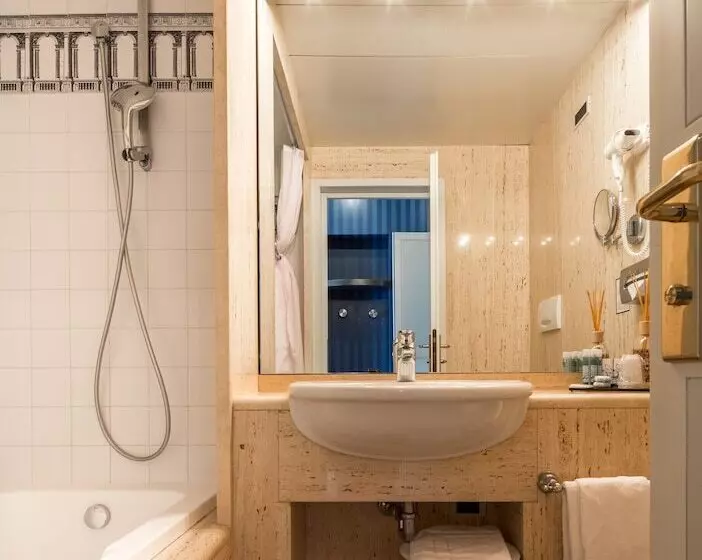 スイート, Grande Albergo Roma