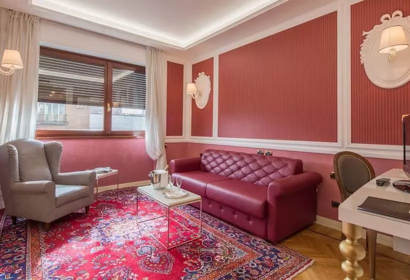 スイート, Grande Albergo Roma
