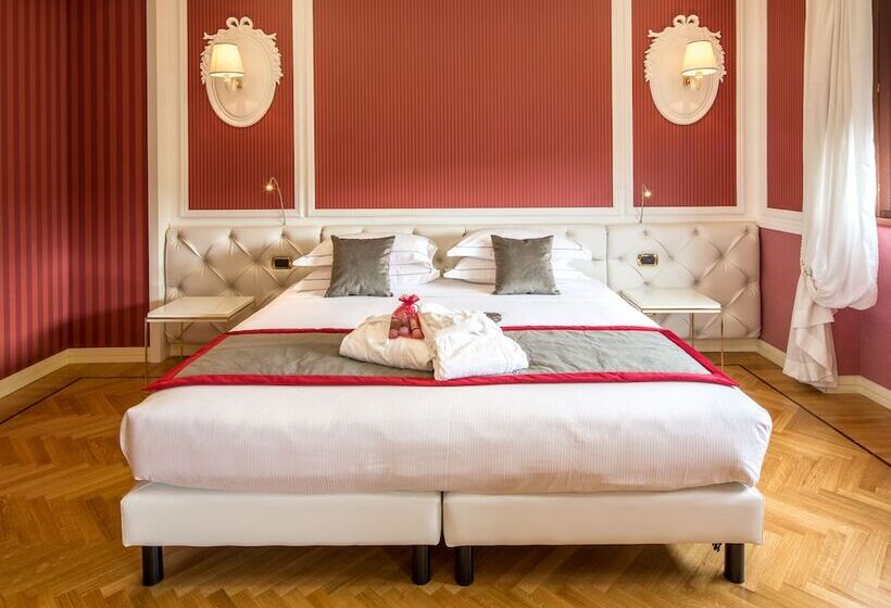 סוויטה, Grande Albergo Roma