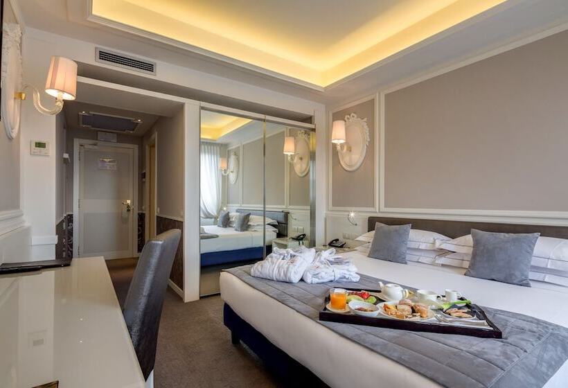 Superior Room, Grande Albergo Roma