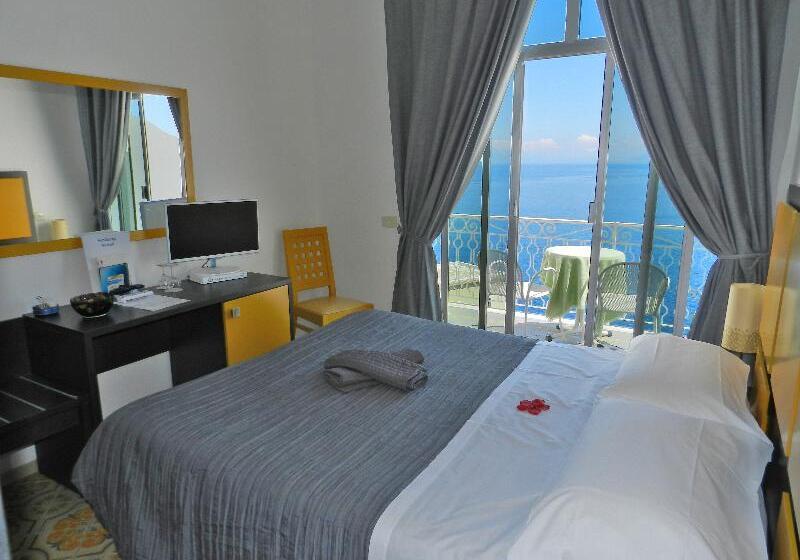 스탠다드 룸, Holiday