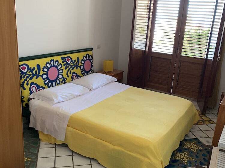 측면 바다 전망 이코노미 룸, Holiday