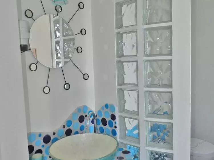 1 Bedroom Deluxe Apartment Sea View, Holiday