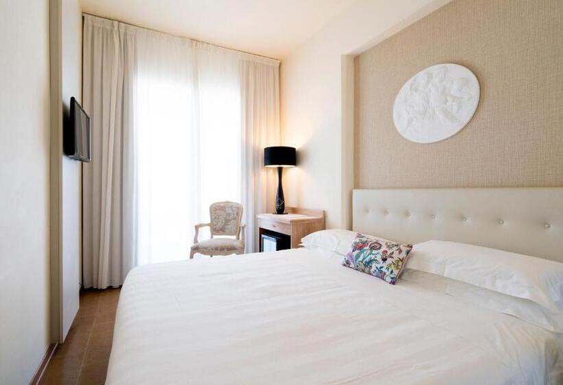 חדר אקונומי, Joseph