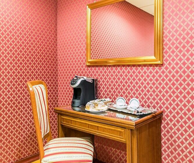 חדר סופריור, Madison