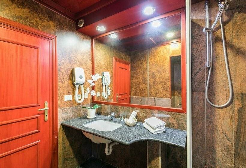 חדר סטנדרט, Madison