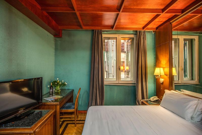 חדר סופריור, Madison