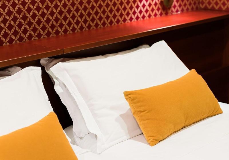 חדר סופריור, Madison