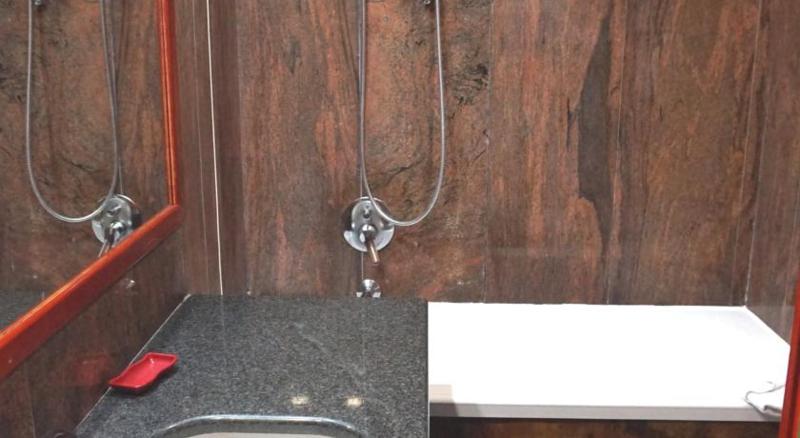 חדר סטנדרט, Madison