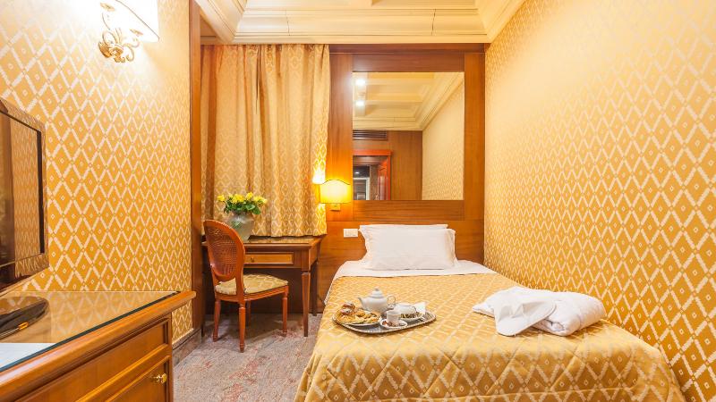 חדר סטנדרט יחיד, Madison