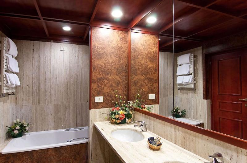 חדר סטנדרט יחיד, Madison