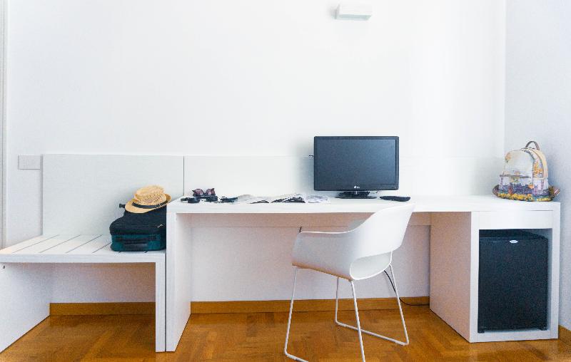 Номер Стандарт, Mistral