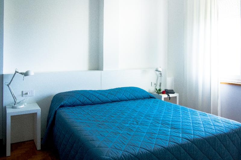 Номер Стандарт, Mistral