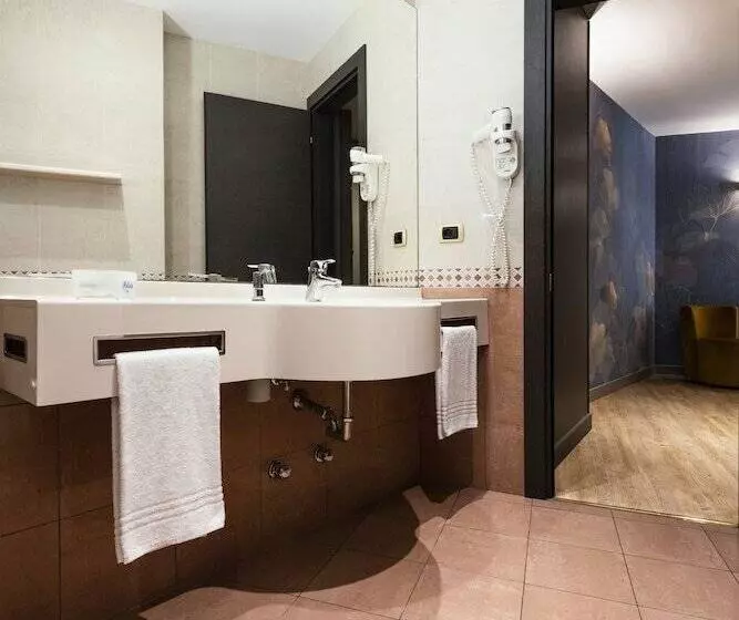 اتاق استاندارد, Mokinba Hotels King