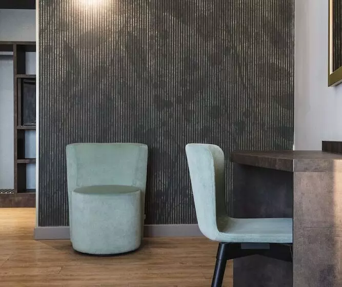 اتاق استاندارد سه نفره, Mokinba Hotels King