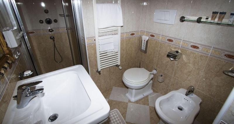 レイクビュースタンダードルーム, Posta