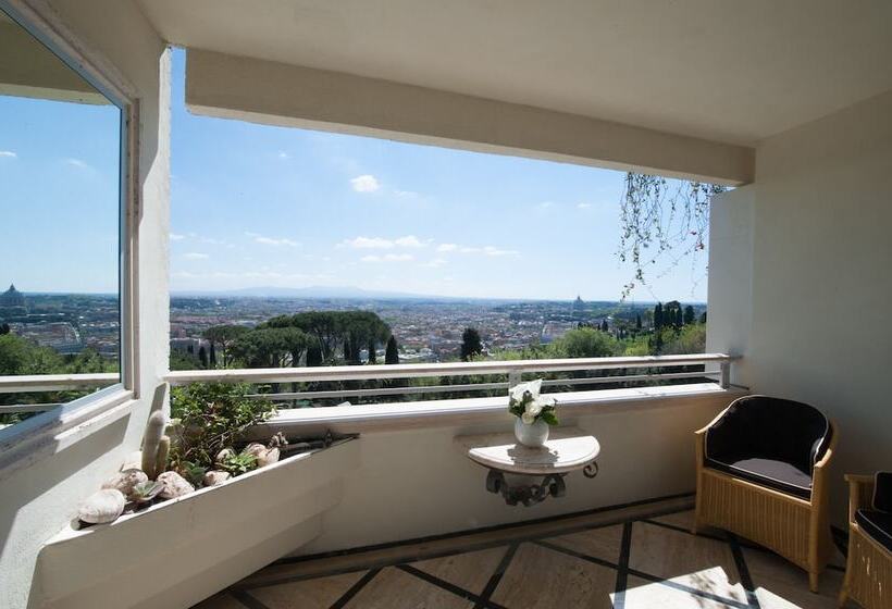 Suite Premium, Rome Cavalieri A Waldorf Astoria