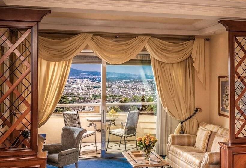 اتاق دلوکس با تخت کینگ و چشم‌انداز, Rome Cavalieri A Waldorf Astoria