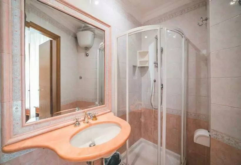 اتاق استاندارد یک نفره, Gh Hotel San Giusto