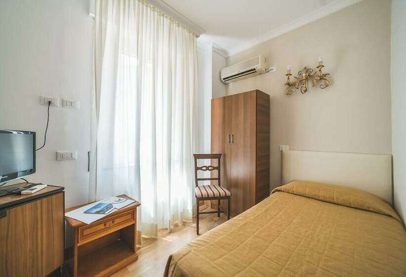 اتاق استاندارد یک نفره, Gh Hotel San Giusto