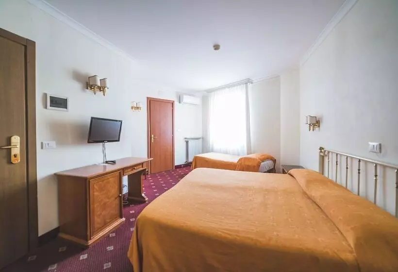 اتاق کلاسیک سه تخته, Gh Hotel San Giusto