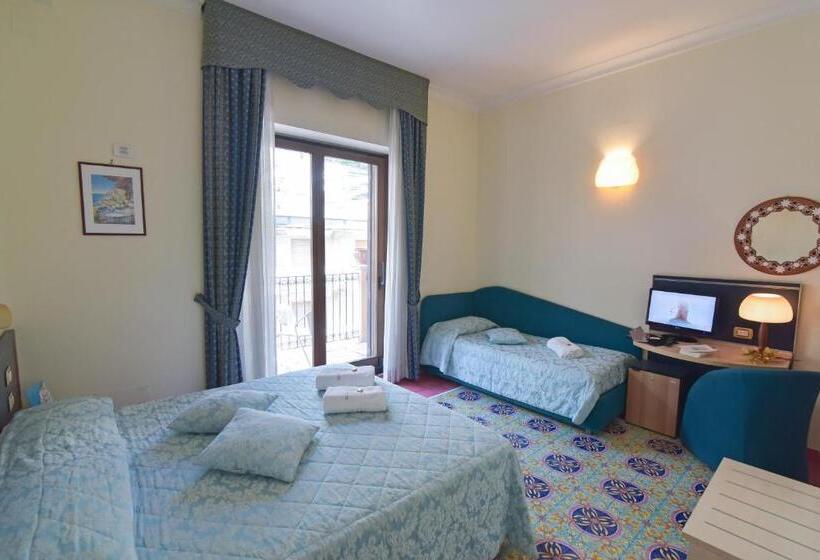 Номер Стандарт Трехместный, Santa Lucia