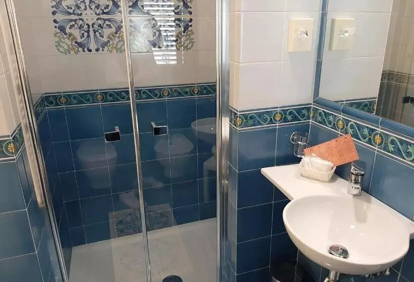 Classic room with balcony, Santa Lucia
