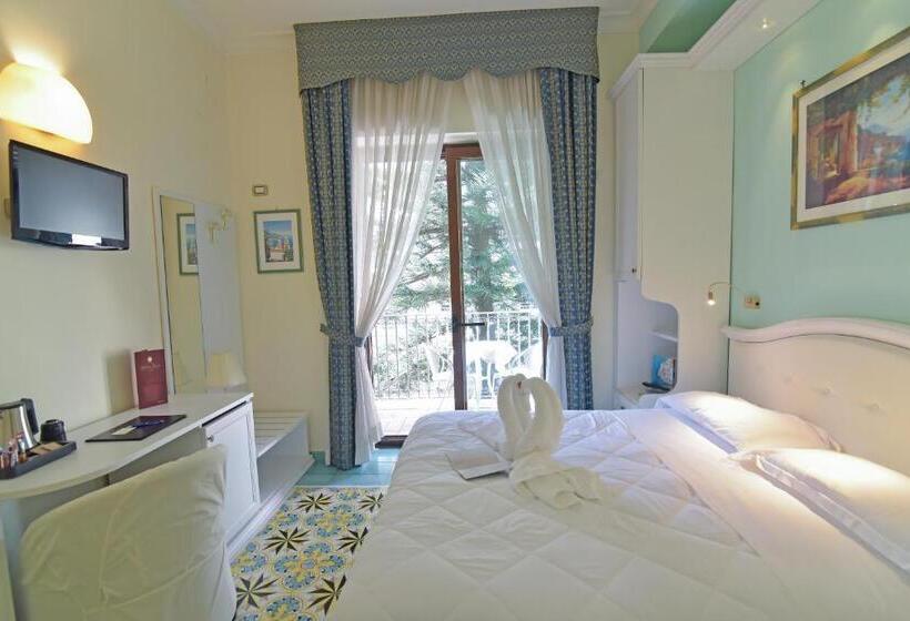 Classic room with balcony, Santa Lucia