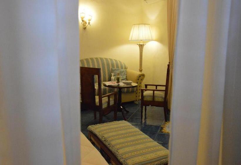 Номер Deluxe, Santa Lucia