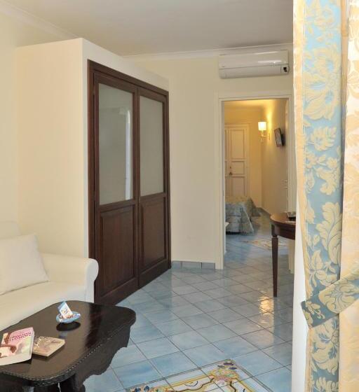 Полулюкс, Santa Lucia