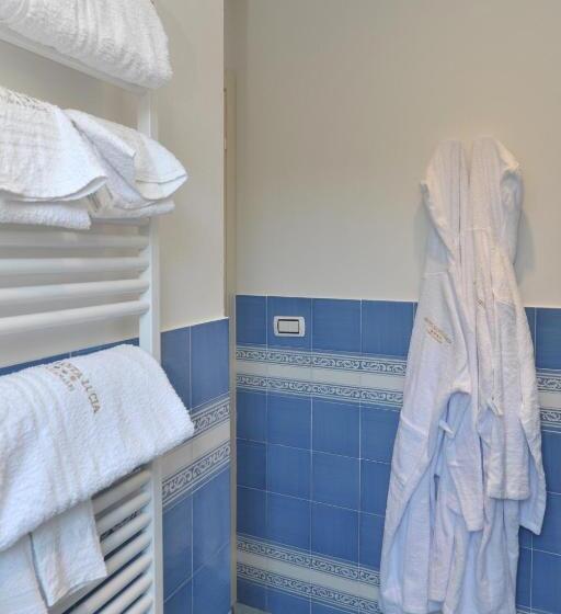 Полулюкс, Santa Lucia