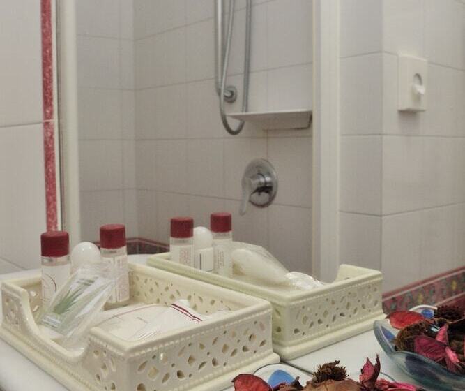 Номер Economy, Santa Lucia