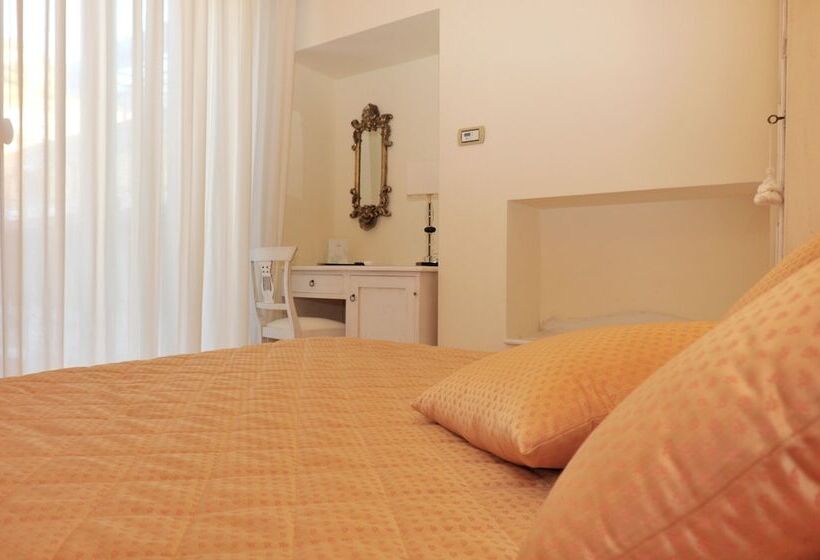 Номер Economy, Santa Lucia