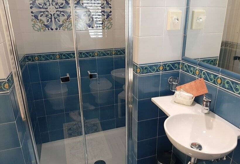 Classic room with balcony, Santa Lucia