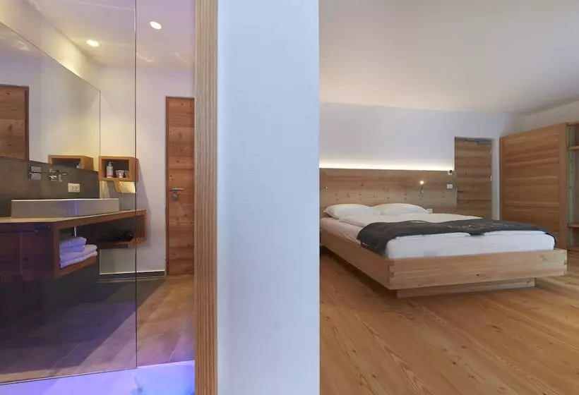 Juniorsviitti Parveke, Vegan Hotel La Vimea