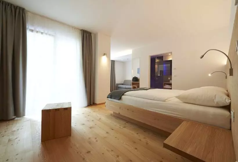 Juniorsviitti Parveke, Vegan Hotel La Vimea