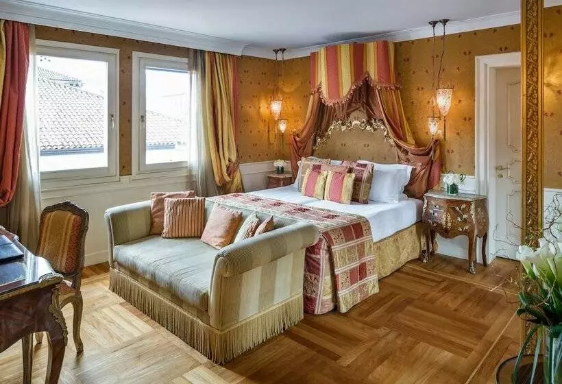 سوئیت جونیور خانوادگی, Baglioni Hotel Luna The Leading Hotels Of The World