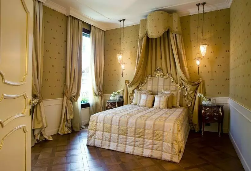 سوئیت جونیور خانوادگی, Baglioni Hotel Luna The Leading Hotels Of The World