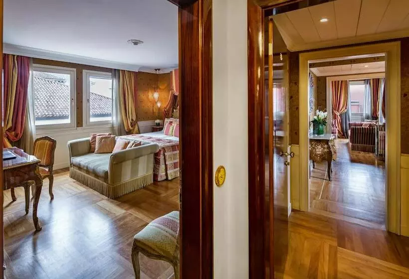 سوئیت جونیور خانوادگی, Baglioni Hotel Luna The Leading Hotels Of The World