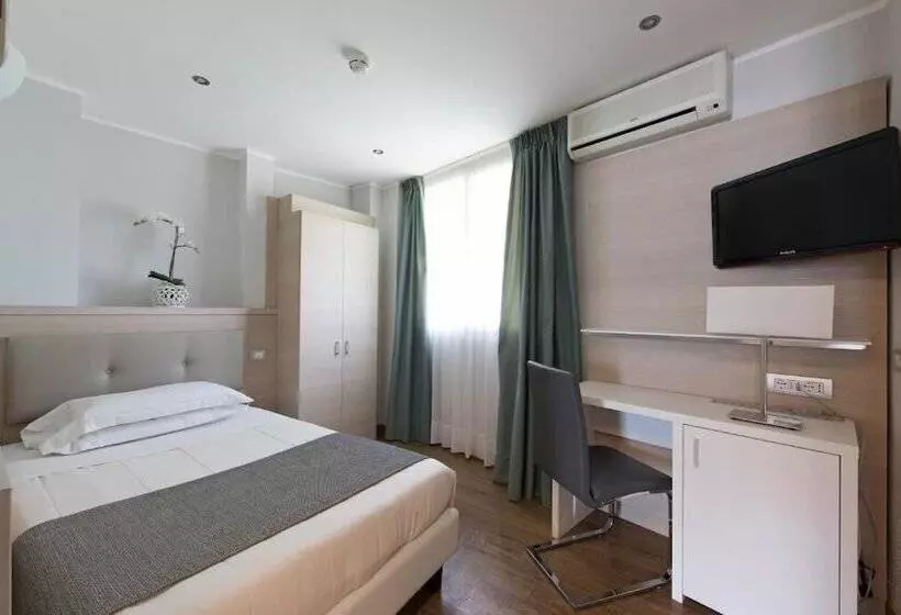 スタンダードシングルルーム, B&b Hotels Park Hotel Suisse Santa Margherita Ligure